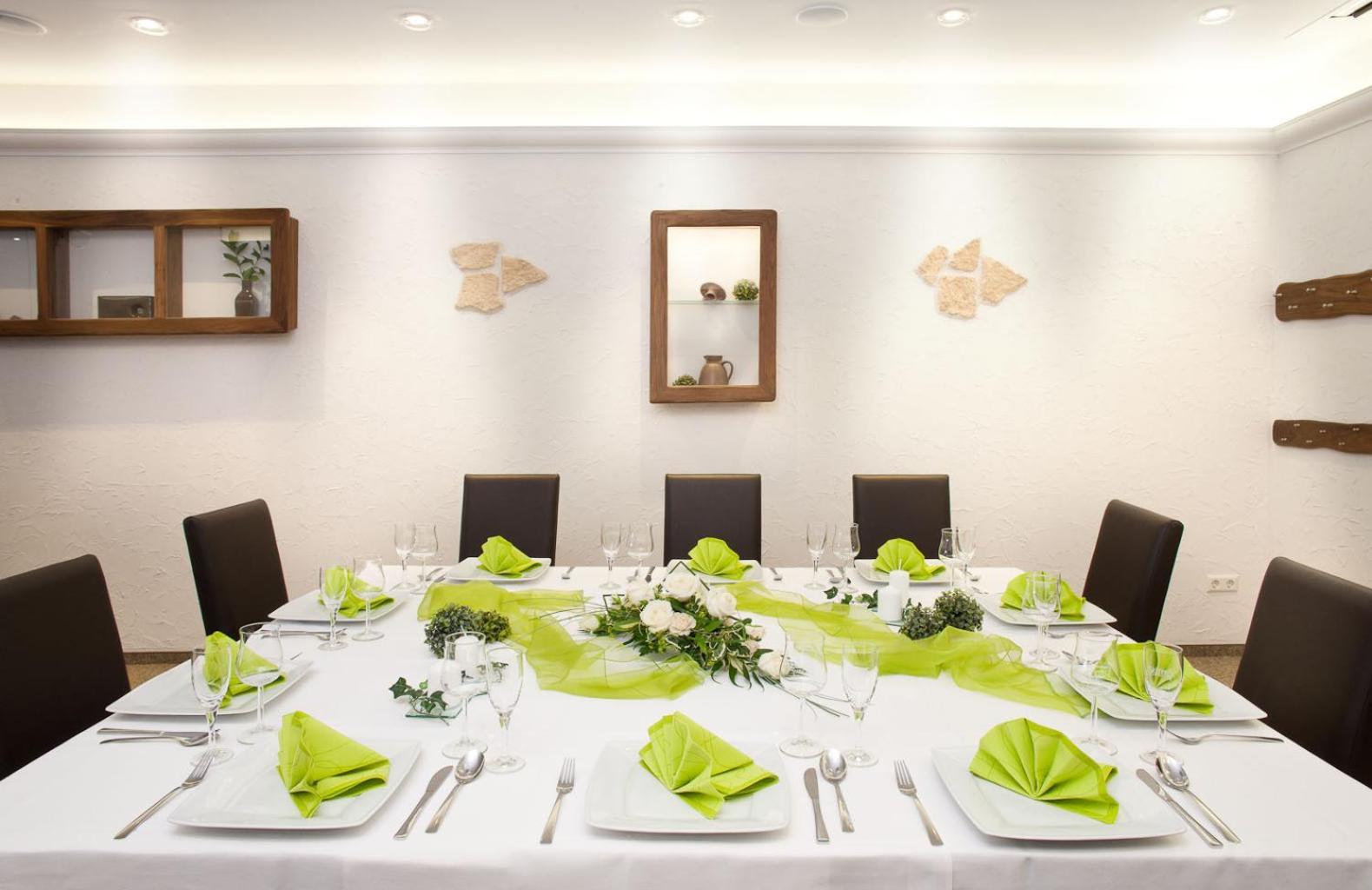 Hotel-Pension Am Schwanenteich Wittenberg Ngoại thất bức ảnh